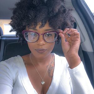 Meet your Posher, Brittney